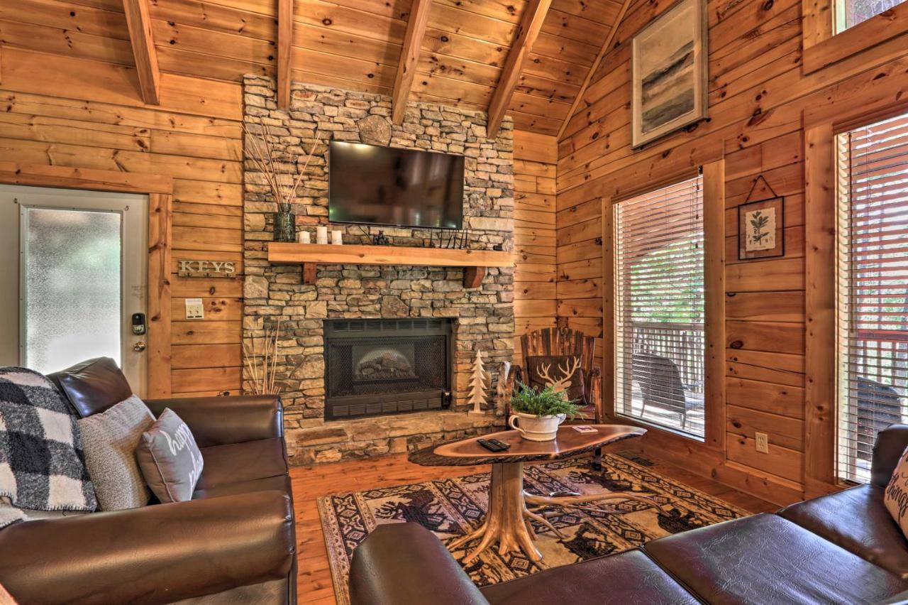 Sevierville Cabin With Deck Minutes To Pigeon Forge Buitenkant foto