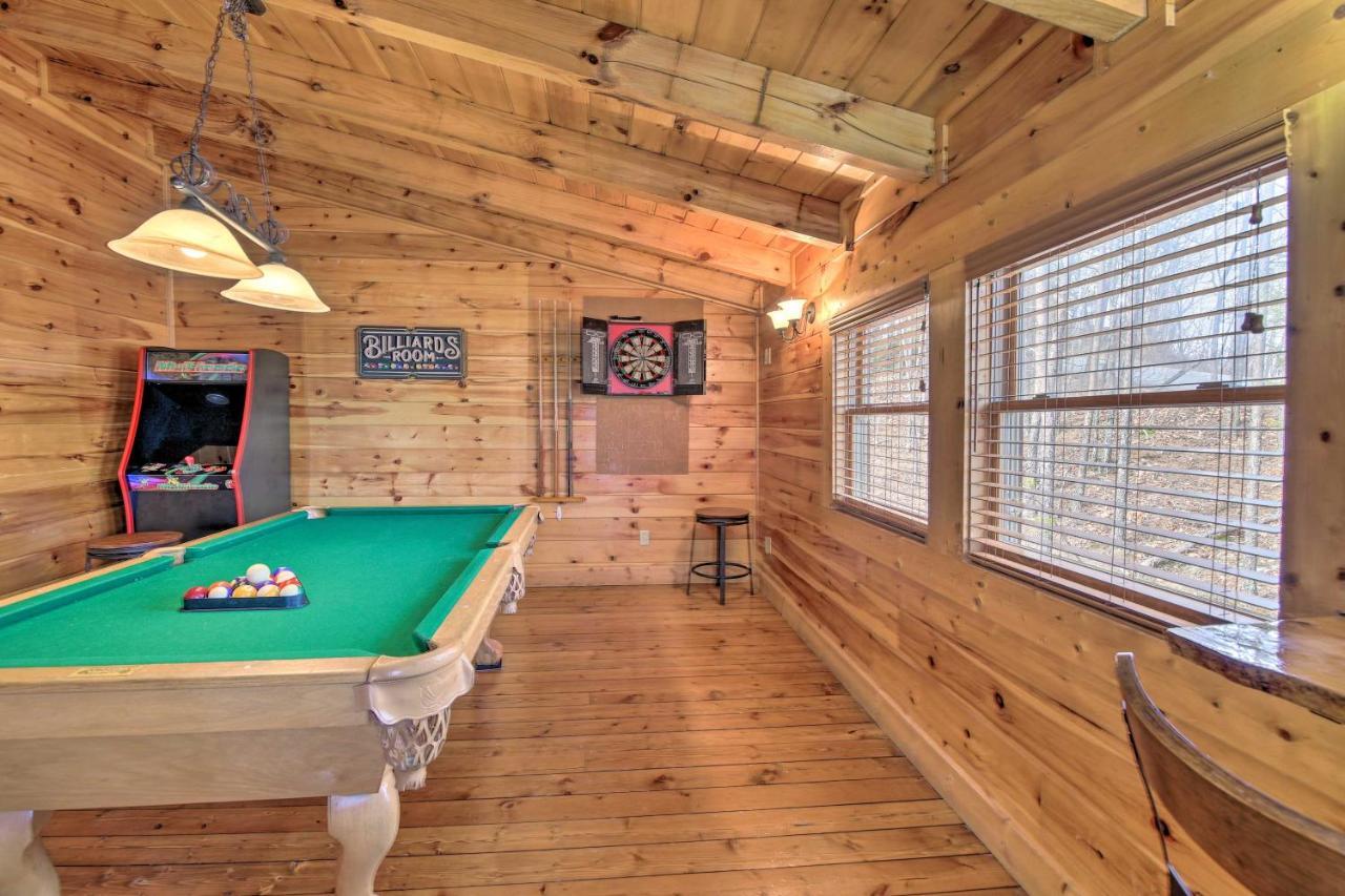 Sevierville Cabin With Deck Minutes To Pigeon Forge Buitenkant foto