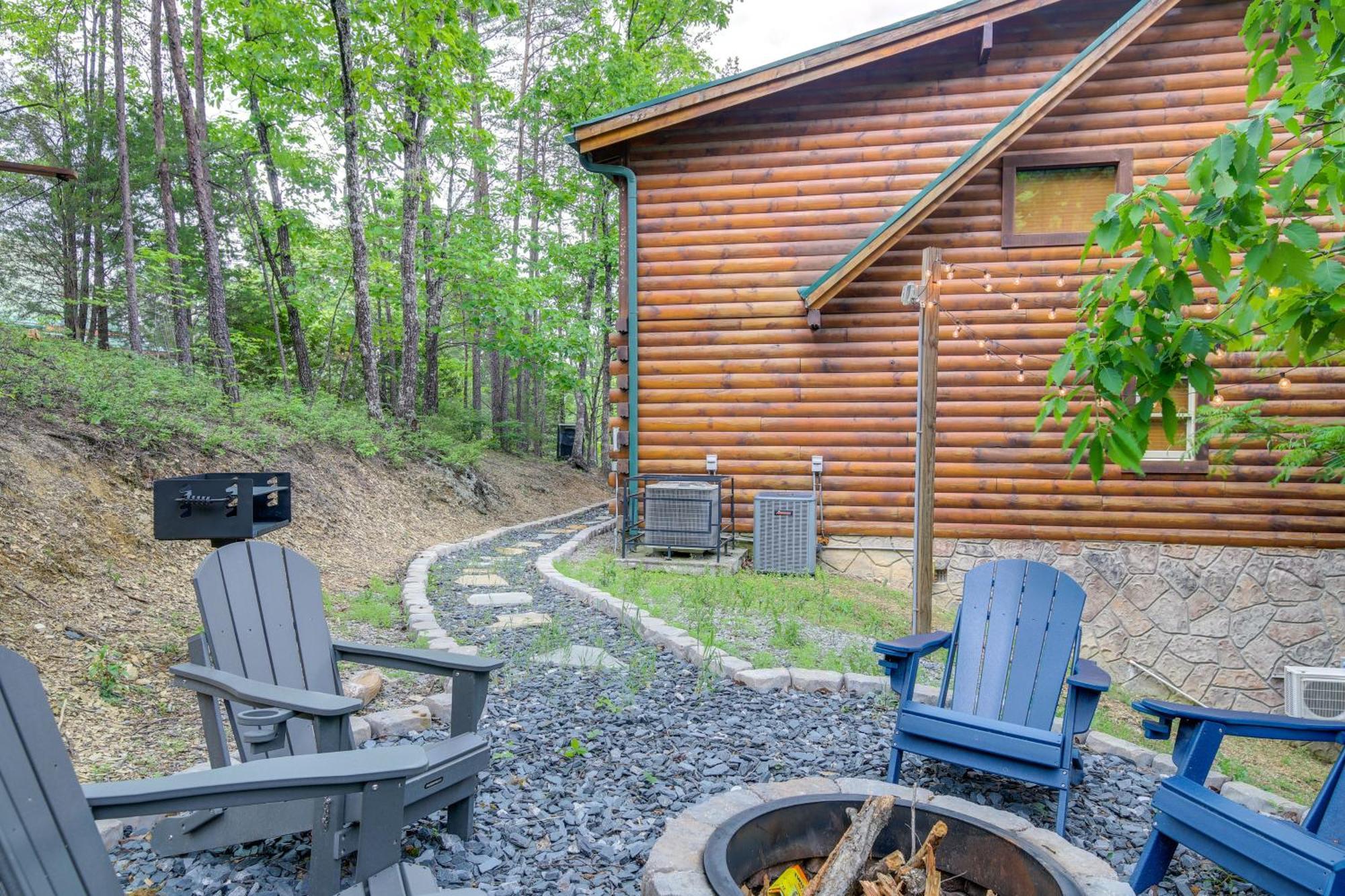 Sevierville Cabin With Deck Minutes To Pigeon Forge Buitenkant foto
