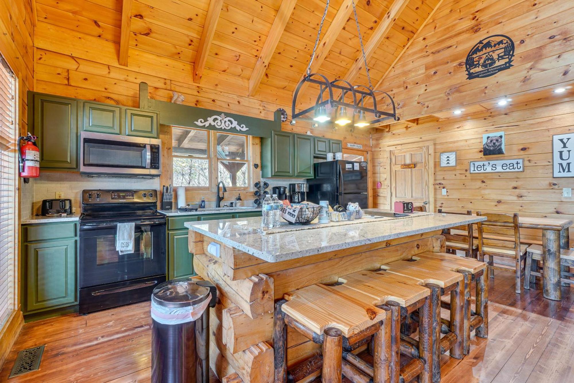 Sevierville Cabin With Deck Minutes To Pigeon Forge Buitenkant foto